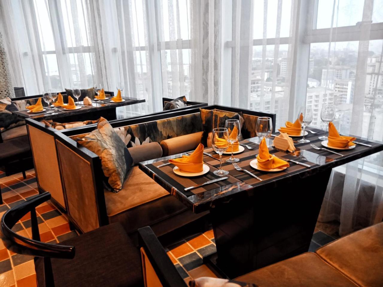 Hotel Kaloum Conakry Ngoại thất bức ảnh
