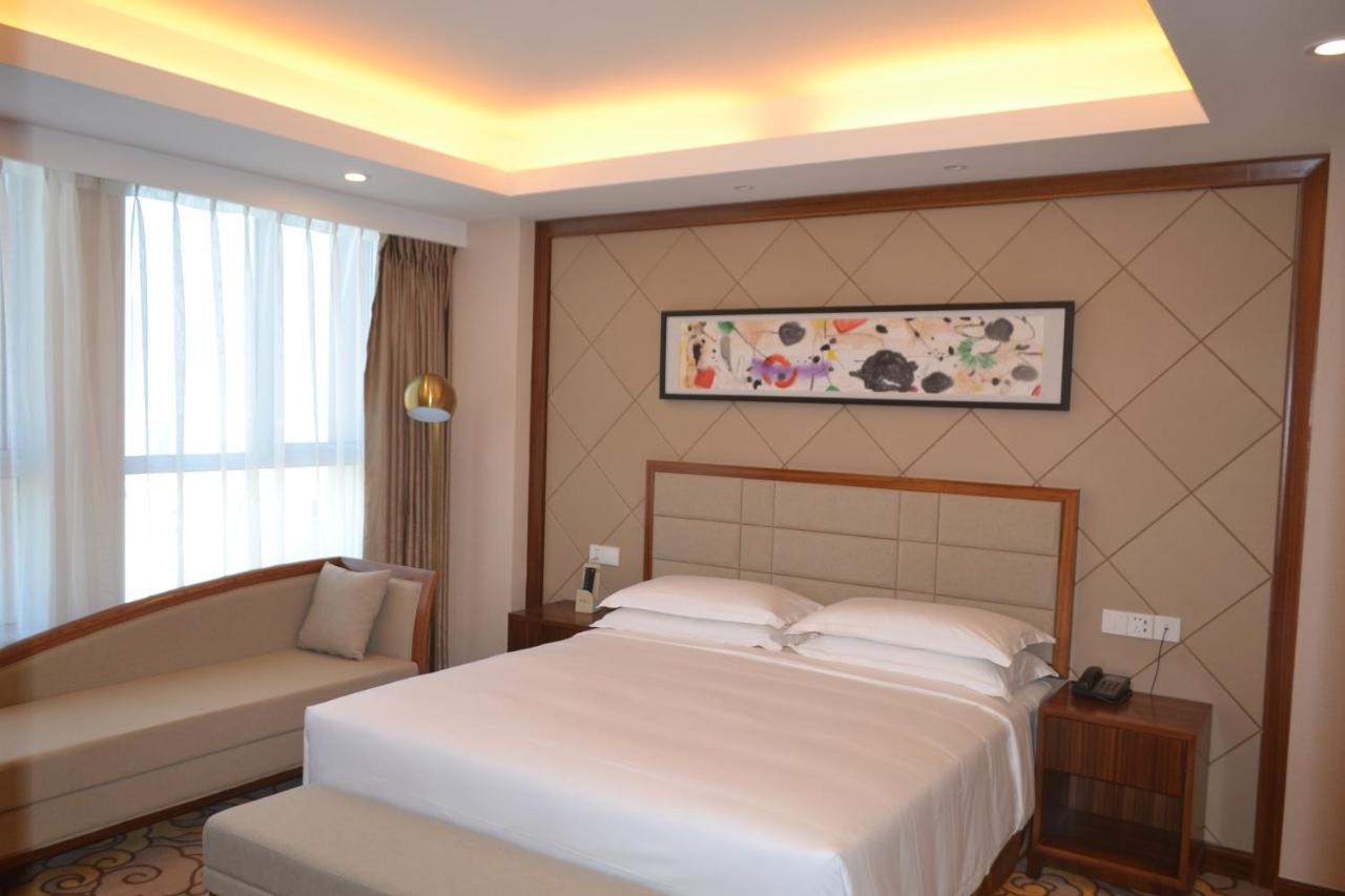 Hotel Kaloum Conakry Ngoại thất bức ảnh
